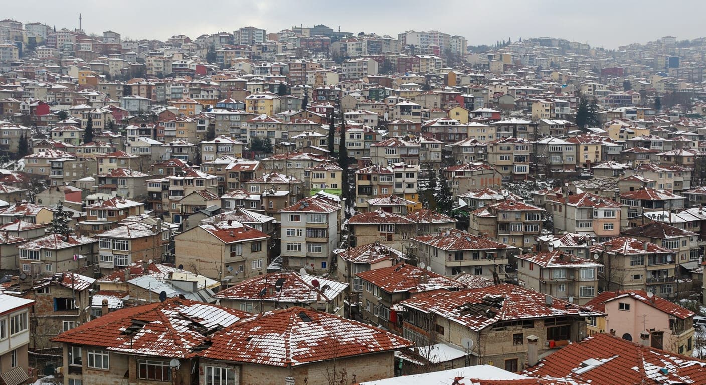 Keçiören çatı tamiri ve yenileme — yoğun eski konut bölgesinde metal kenet çatı, don hasarı onarımı Ankara